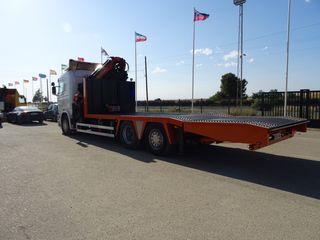 Scania G 400-CAMIONES PORTAMAQUINARIAS