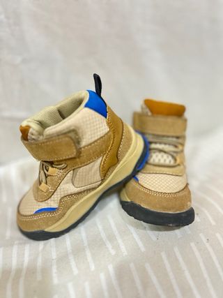 Zapatos botines niño