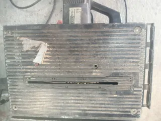 Ingletadora de madera con discos.¢25