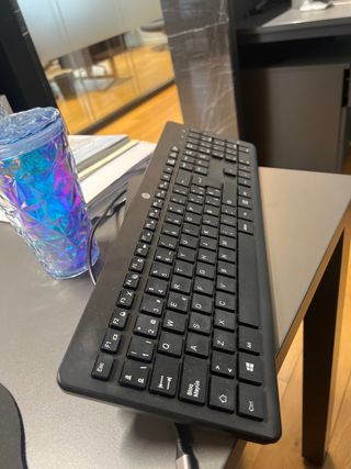 REGALADO Teclado HP Negro sin receptor USB