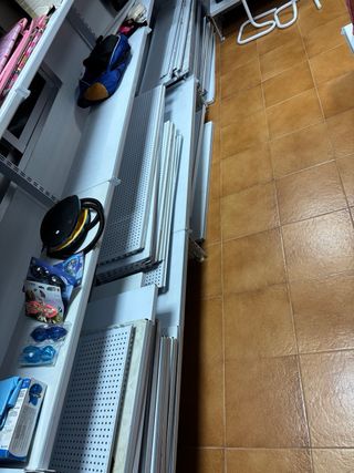 Scaffalature metalliche bianche