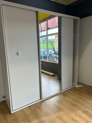 Armario puertas correderas *ULTIMA UNIDAD*