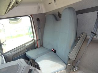 Volvo FM 370-CAMIONES GRUA