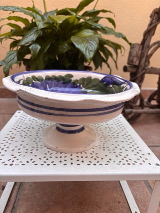 Frutero de cerámica pintado a mano