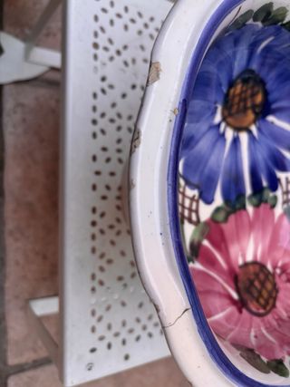 Frutero de cerámica pintado a mano