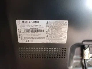TV LG Negra (Pantalla Dañada)