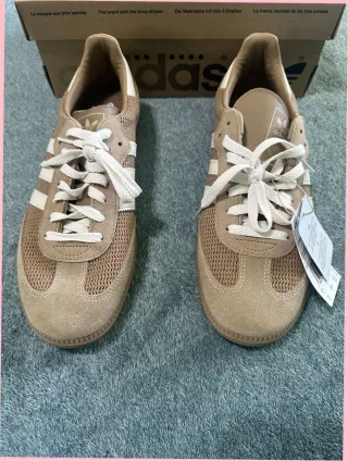 Scarpe Adidas taglia 40