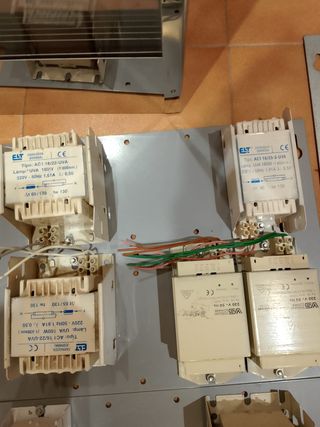 MATERIAL ELECTRICO PARA CABINA BRONCEADORA