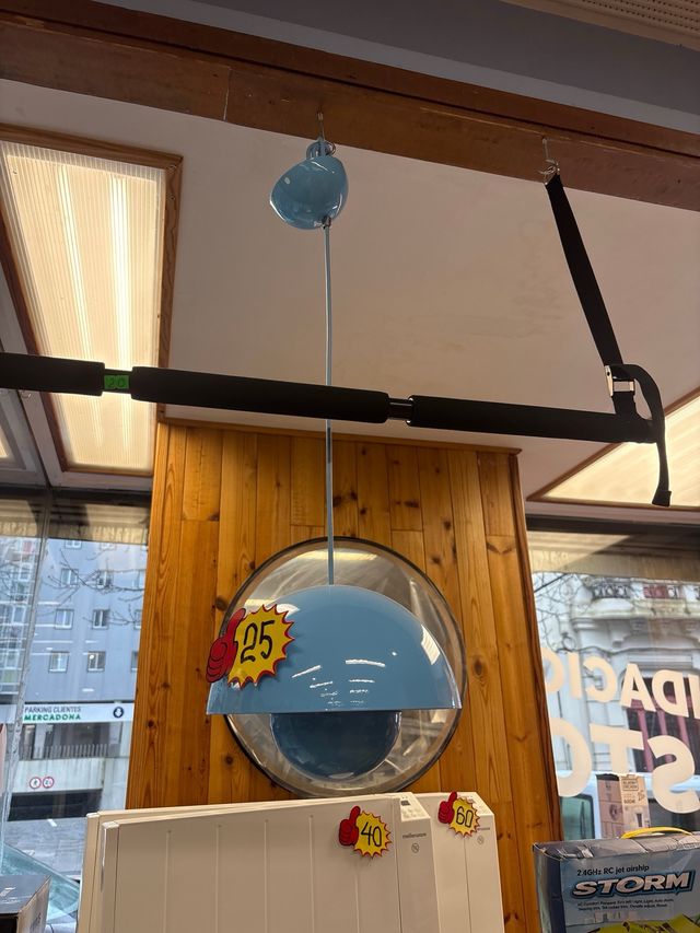 Lámpara de techo azul