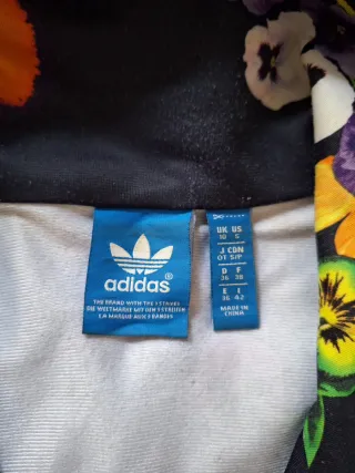 Chaqueta Adidas Estampado Floral
