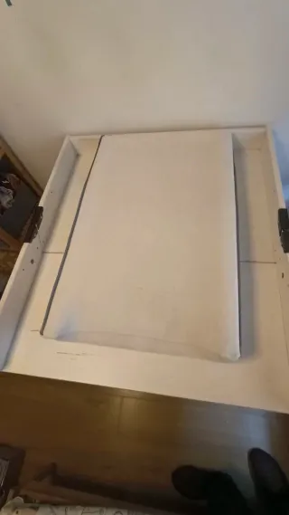 Cómoda cambiador IKEA SUNDVIK + Colchón y fundas