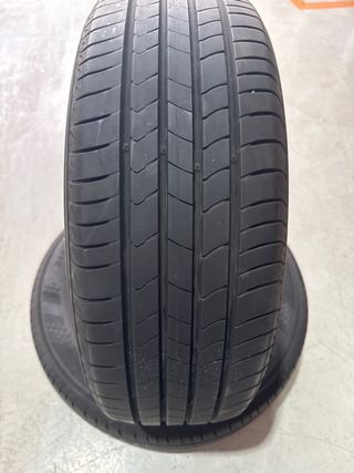 Neumáticos Kumho 215/60 R17 99H