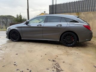 Mercedes-Benz Clase CLA 220 AMG