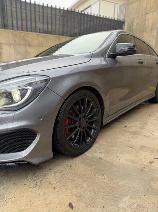 Mercedes-Benz Clase CLA 220 AMG