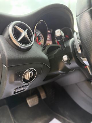 Mercedes-Benz Clase CLA 220 AMG