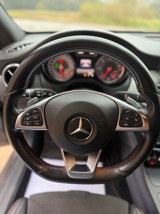 Mercedes-Benz Clase CLA 220 AMG