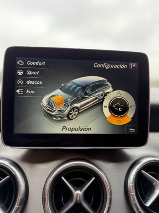 Mercedes-Benz Clase CLA 220 AMG