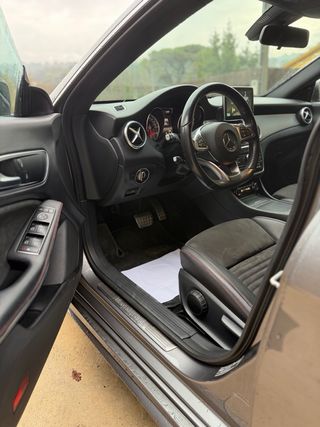 Mercedes-Benz Clase CLA 220 AMG