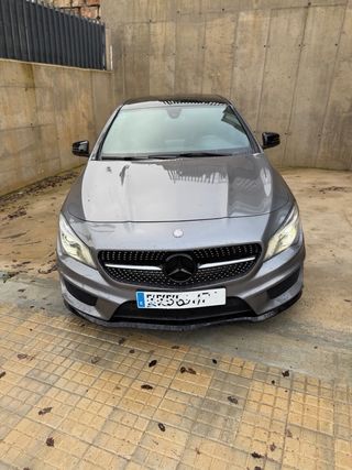 Mercedes-Benz Clase CLA 220 AMG