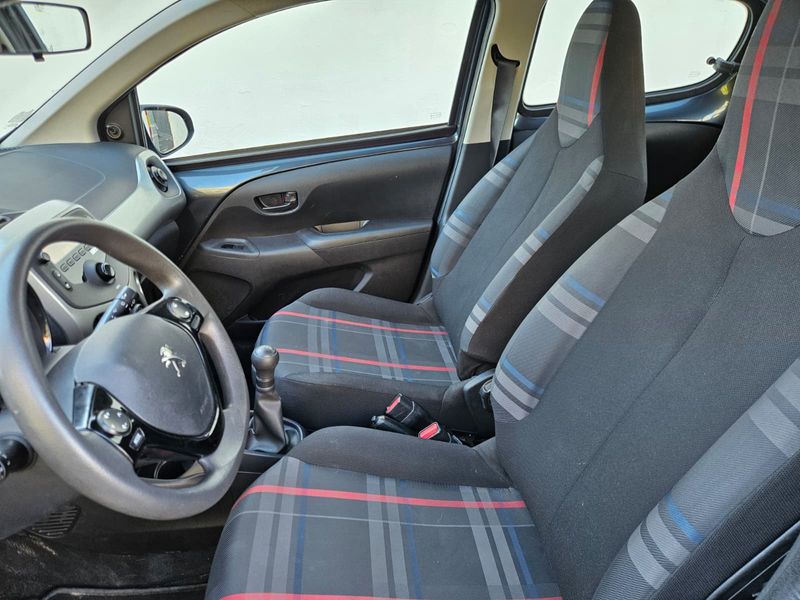 Peugeot 108 1.2 Pure Tech Active 5p 2016, foto 11