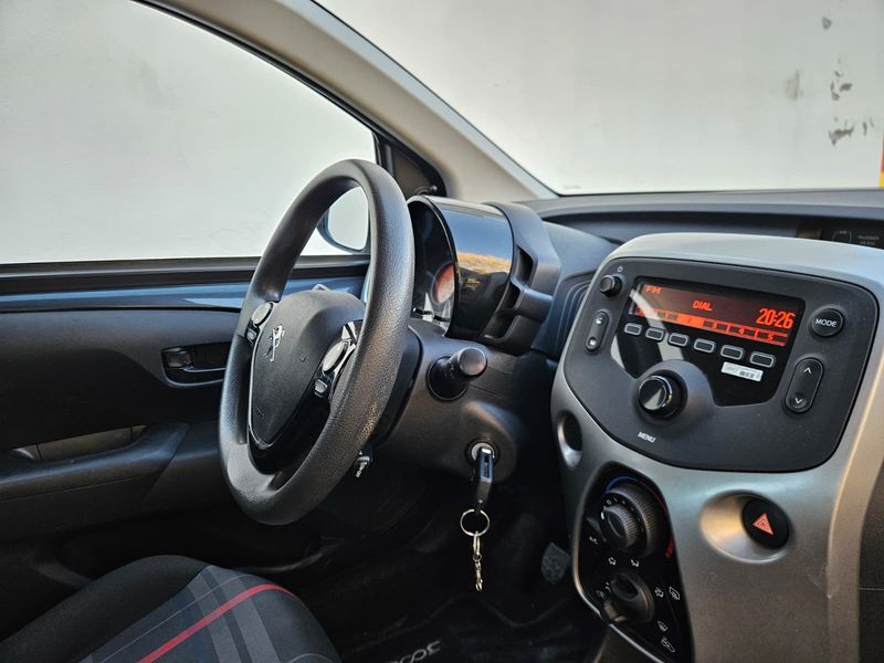 Peugeot 108 1.2 Pure Tech Active 5p 2016, foto 13