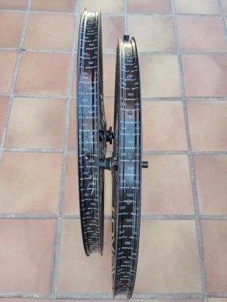 Ruedas Roval Traverse SL Carbono