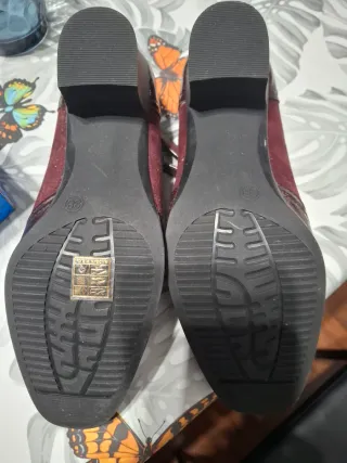 Zapatos de ante con tacón