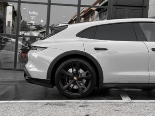 Porsche Taycan Turbo Crossturismo 2021