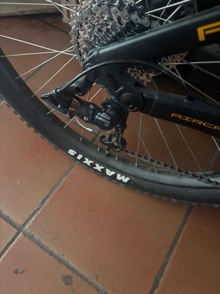 Bici Eléctrica MTB RUEDA 29 “ como nueva
