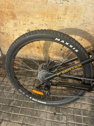 Bici Eléctrica MTB RUEDA 29 “ como nueva