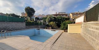 Chalet en venta en Sant Vicenç dels Horts