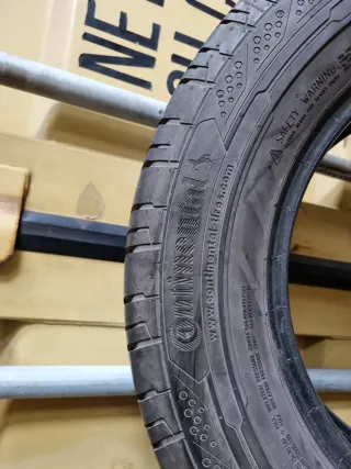 Vendo 1 Neumático de  furgón en perfecto estado