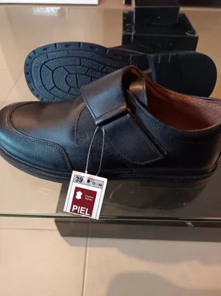 Zapatos Piel Negro Talla 39 nuevo
