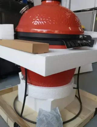 Barbacoa de carbón Kamado Joe Roja