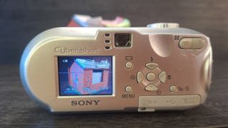 Sony Cyber-shot DSCP73 Cámara Digital 4.1 MP