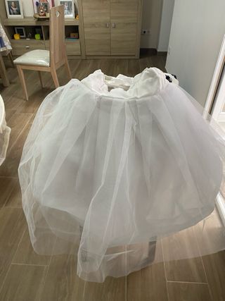 Cancán de niña blanco