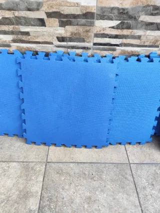 Suelo de goma puzzle azul