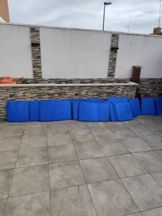 Suelo de goma puzzle azul