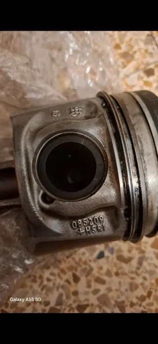 Pistón y biela Renault Master 2.3 M9T