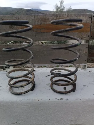Muelles traseros Mitsubishi montero CORTO 2.8