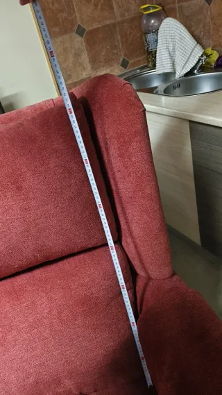 Sillón orejero rojo