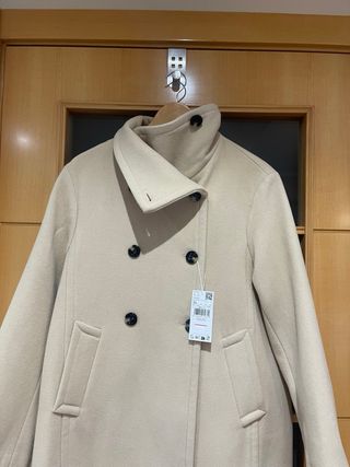 Abrigo Mango Beige Talla XS. Composicion lana