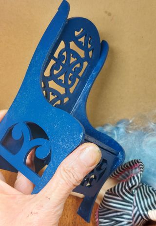 Butaca artesanal Blythe MDF. escala 1:6