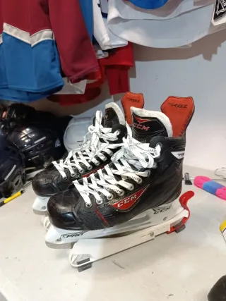 Patines de Hielo CCM RBZ talla 42