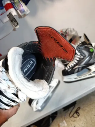 Patines de Hielo CCM RBZ talla 42