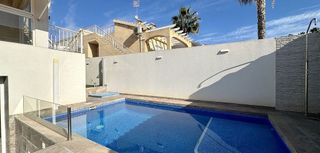 Chalet en venta en Altos - La Florida en Orihuela