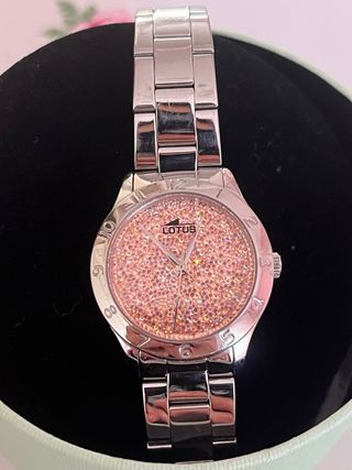 Reloj Lotus esfera rosa y plateado
