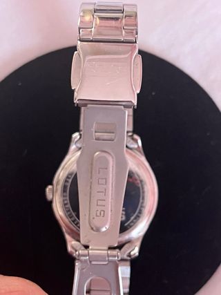 Reloj Lotus esfera rosa y plateado