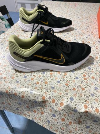 Zapatillas Nike Runner Talla 44 Negro/Dorado