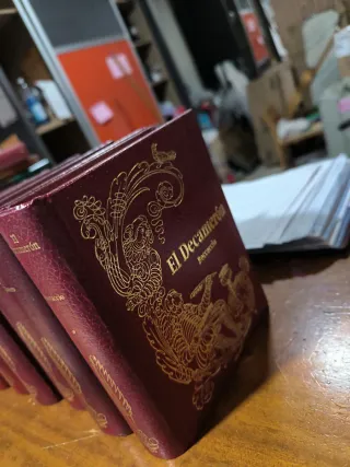 9 libros de colección en buen estado